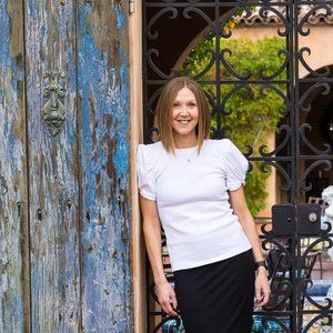 Meet your Posher, Lisa